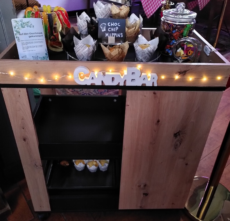 Candybar aus Celle mieten - Rollwagen